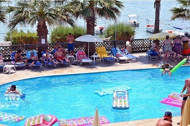 Turtle Beach Agios Sostis  Dış mekan fotoğraf